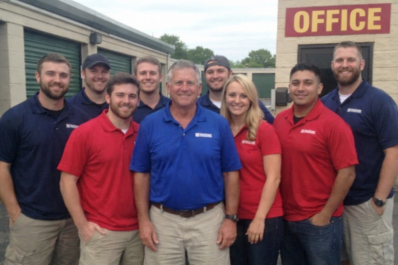 Water damage restoration professionals in Pasadena, TX